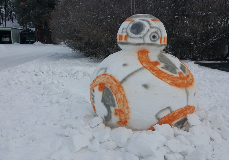 BB8 Snow Sculpture